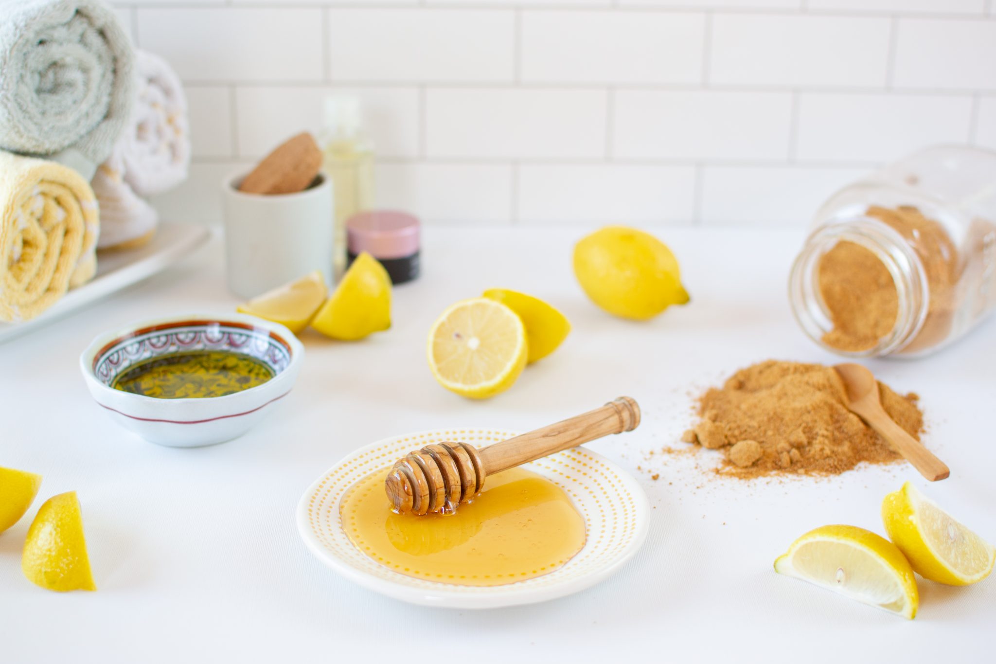 Honey lemon sugar scrub - Dr. Pingel