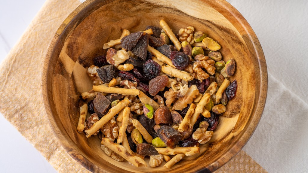 Trail mix recipe for kids - Dr. Pingel